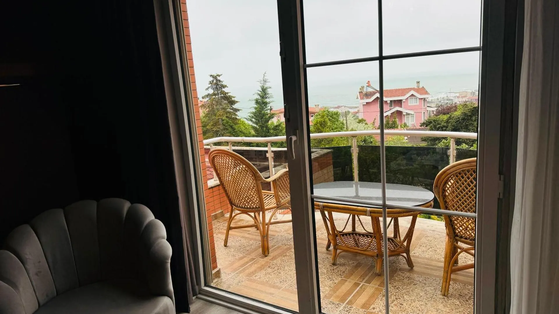Istanbul Airport Treekos Suite Hotel Karaburun  0*, Karaburun (Arnavutkoy)